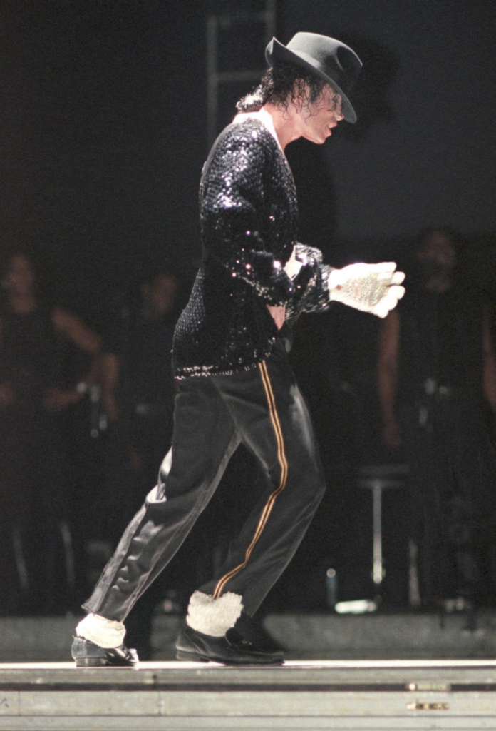michael-jackson_moonwalk.png